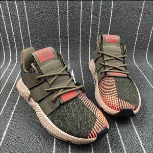 Womens green Nike Adidas prophere